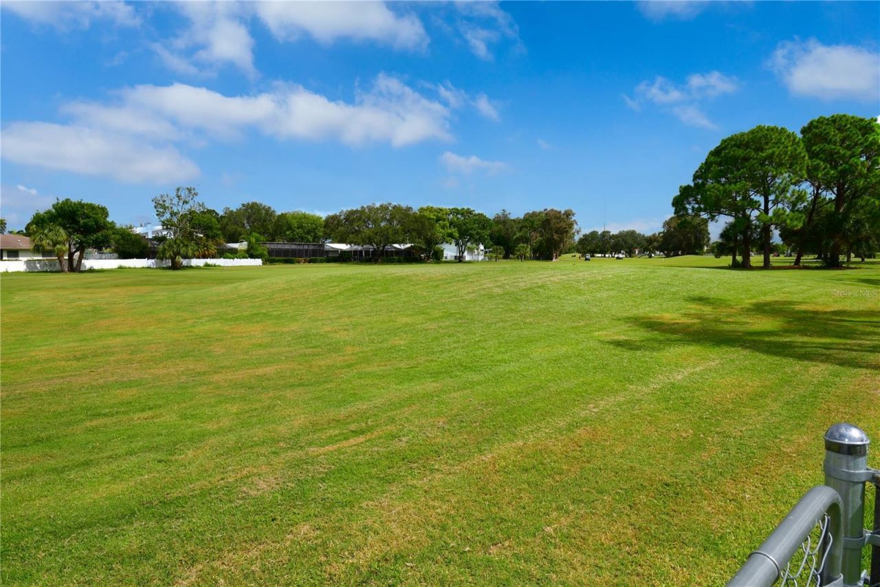 6690 Burning Tree Drive, Seminole, FL 33777 Photo