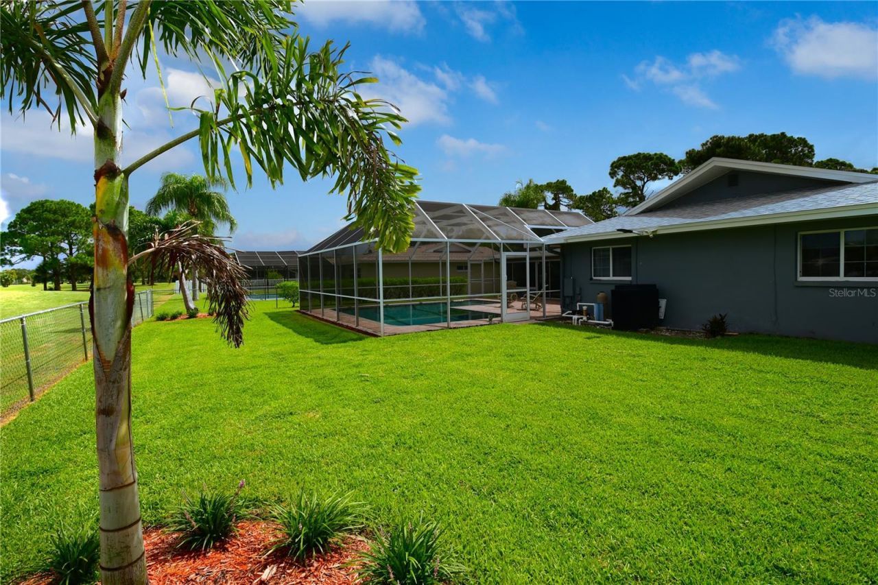 6690 Burning Tree Drive, Seminole, FL 33777 Photo