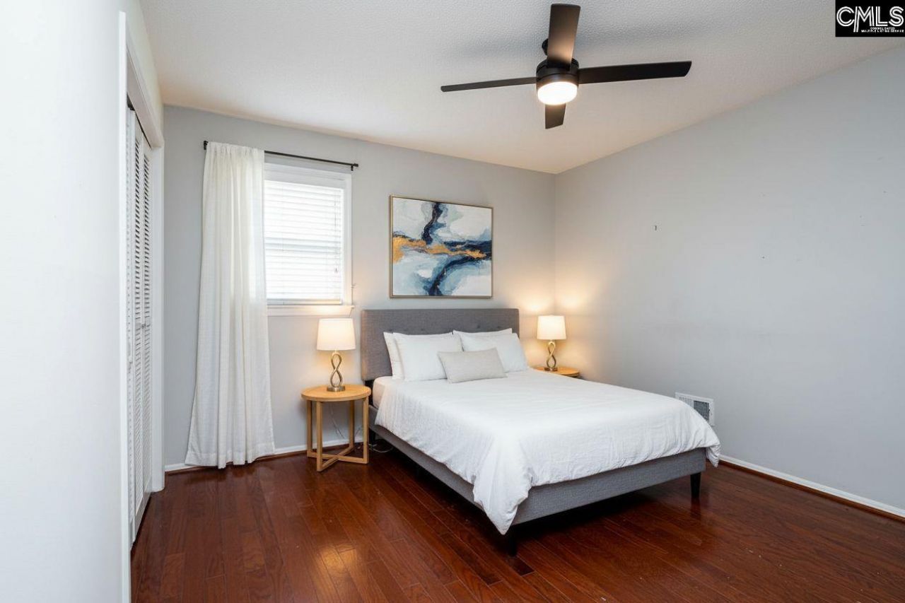 215 Parkstream Circle Photo 25