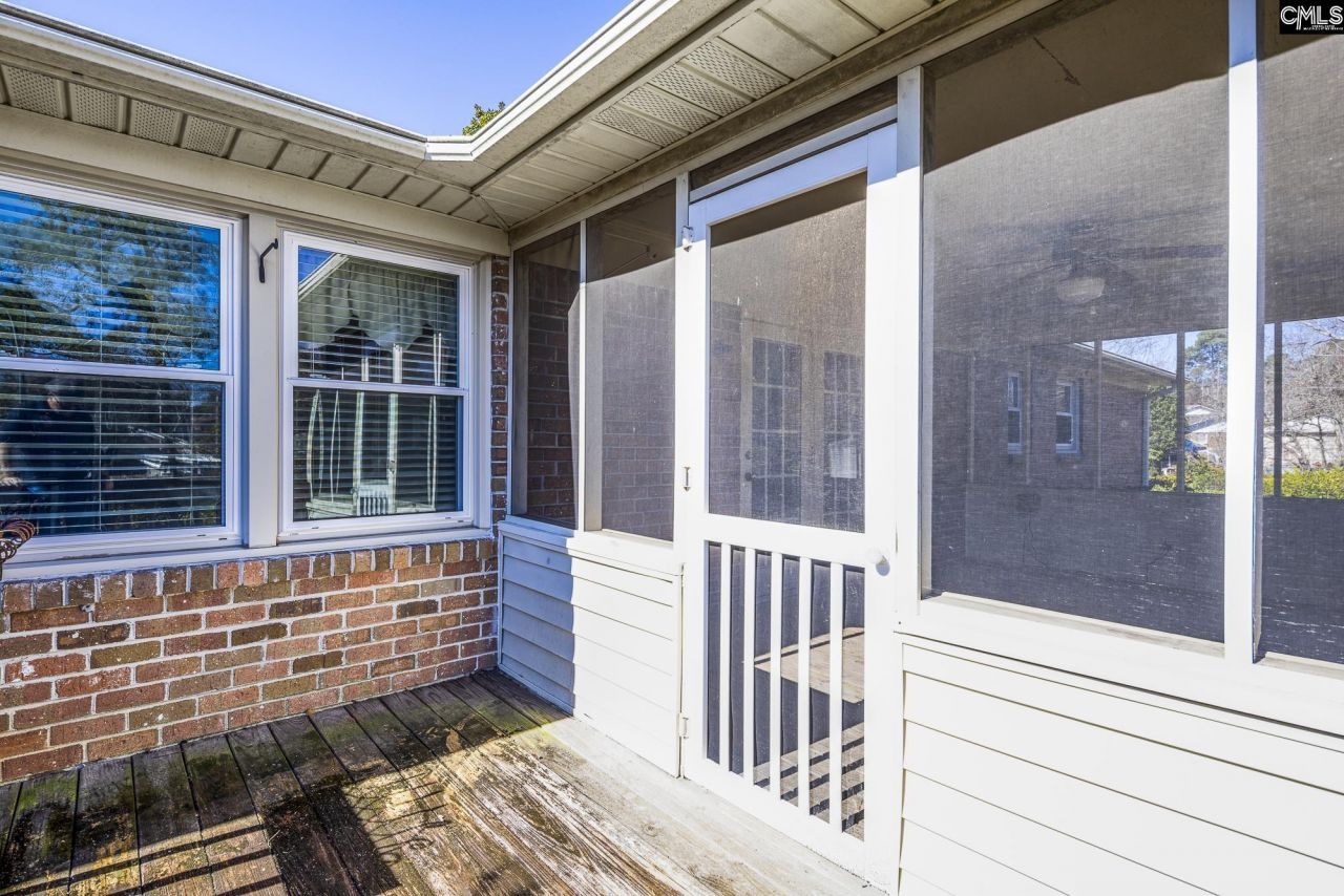 215 Parkstream Circle Photo 28