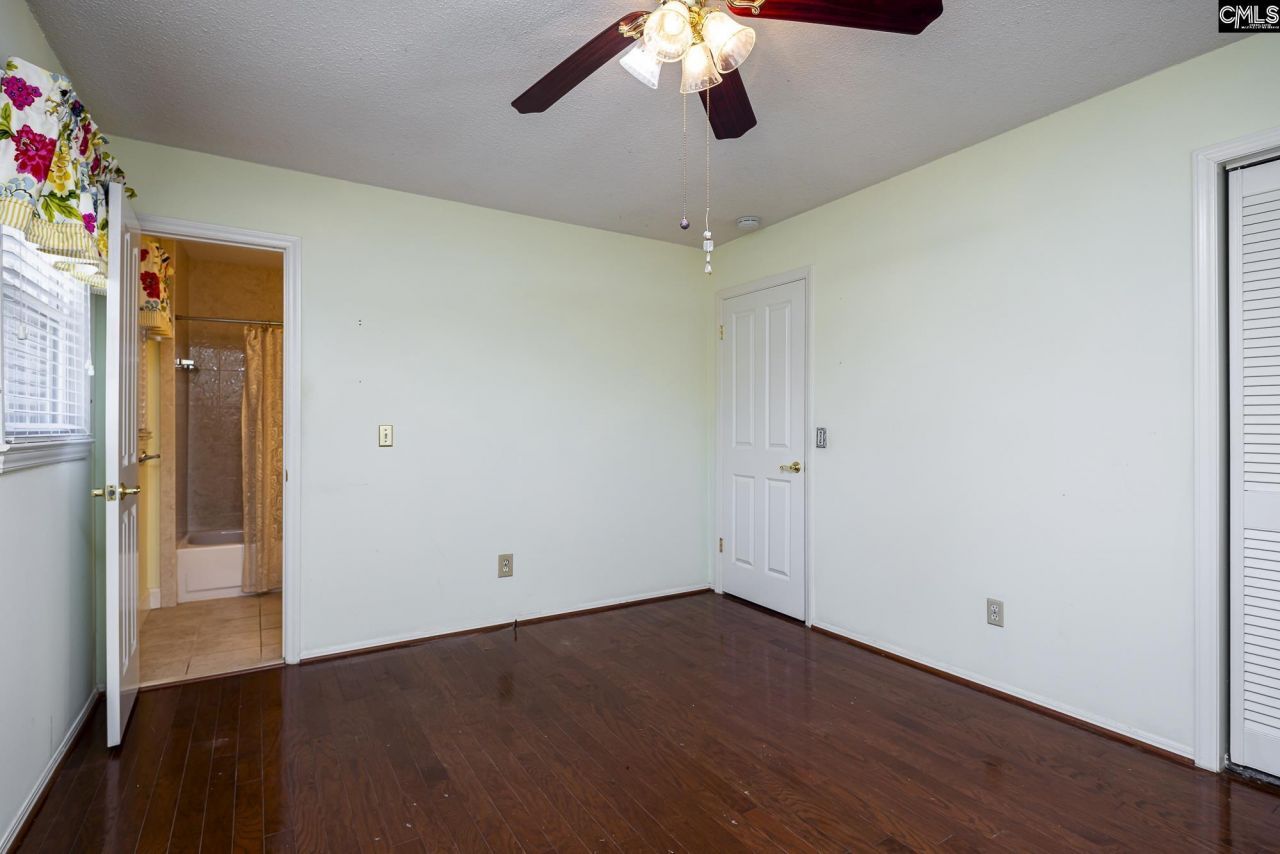 215 Parkstream Circle Photo 28