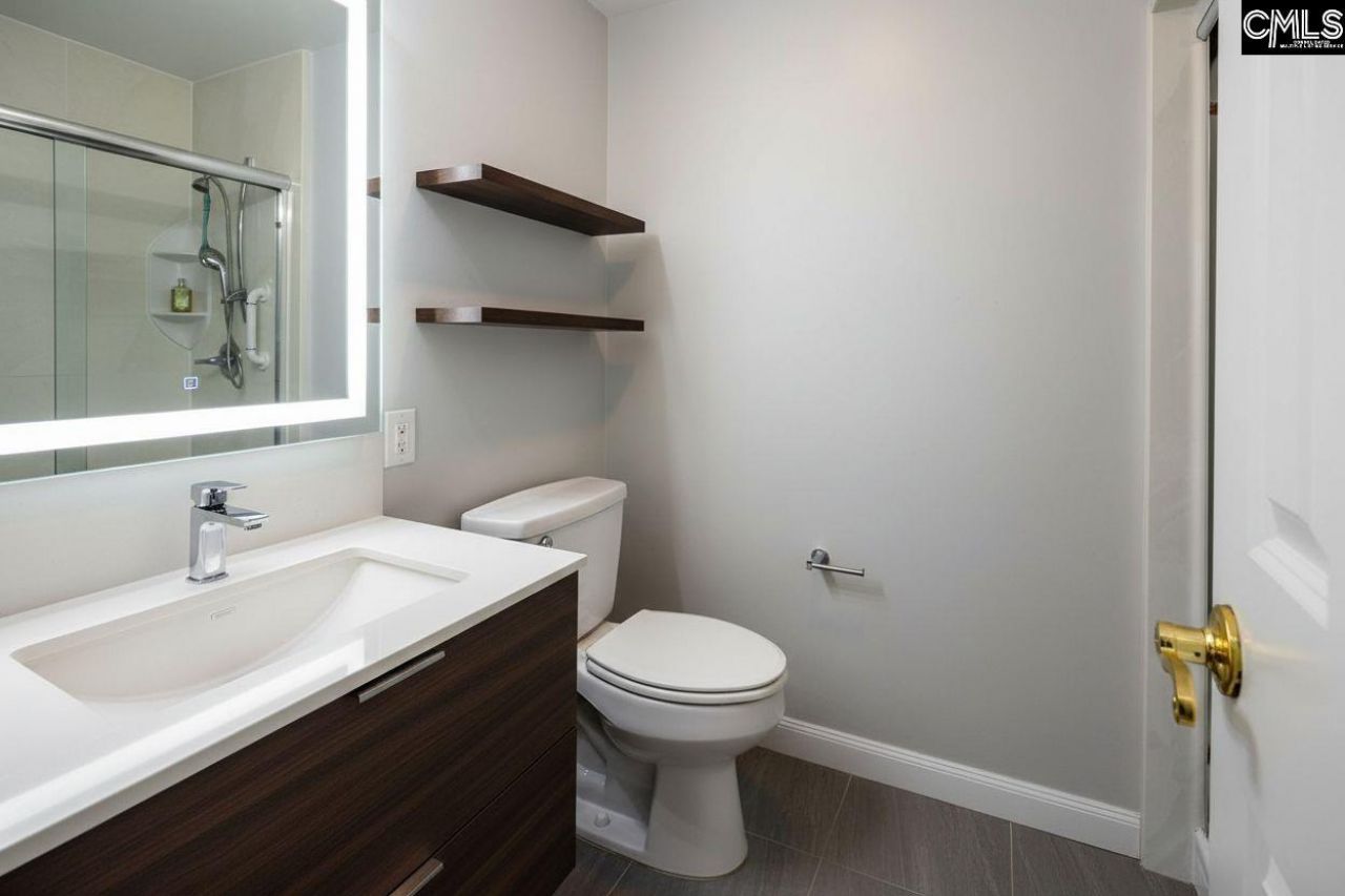 215 Parkstream Circle Photo 33