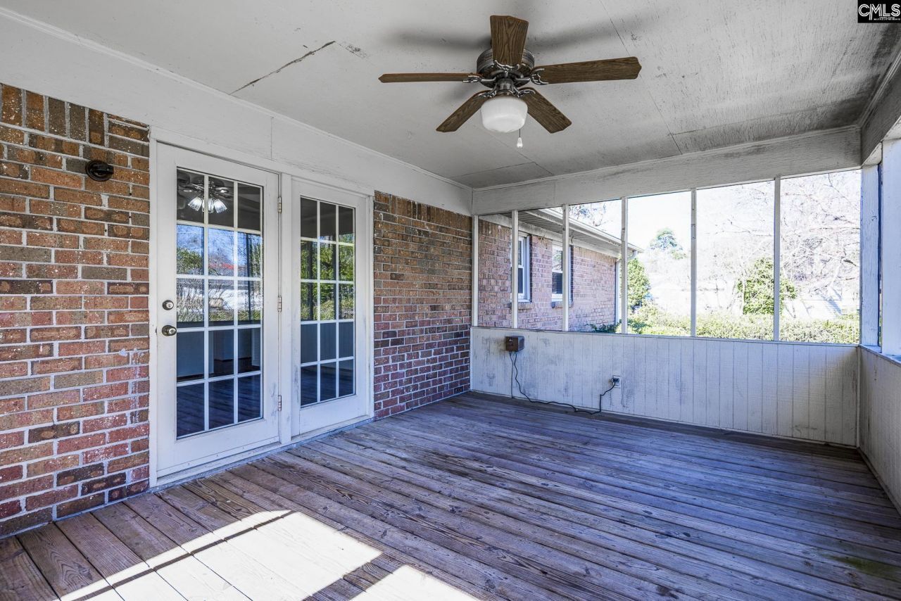 215 Parkstream Circle Photo 40