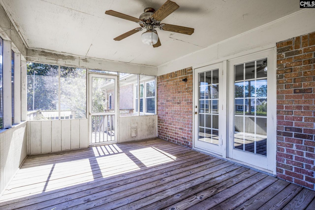 215 Parkstream Circle Photo 41