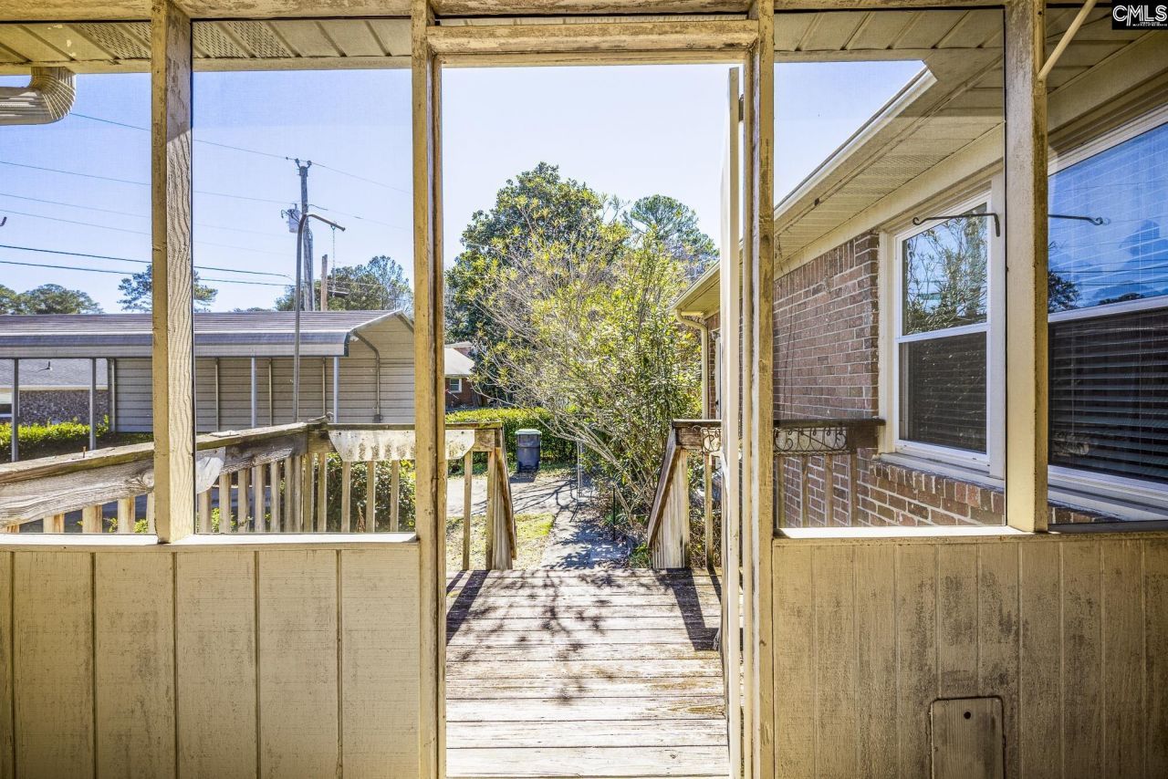 215 Parkstream Circle Photo 42