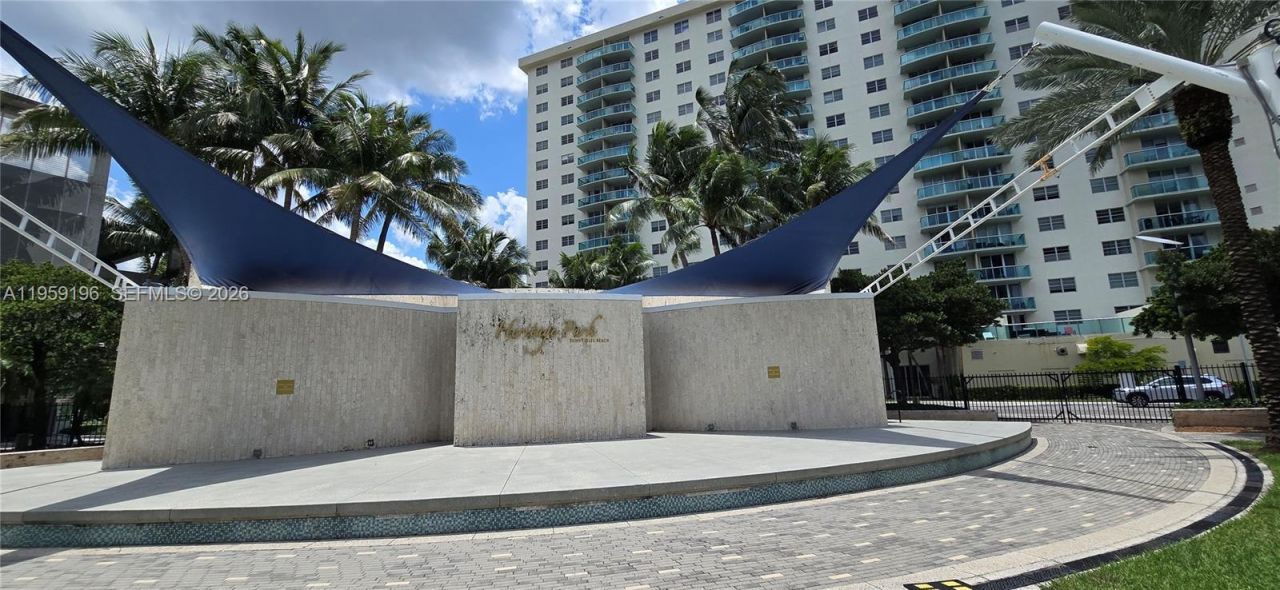 19390 Collins Ave , Unit 1223, Sunny Isles Beach, FL 33160 Photo