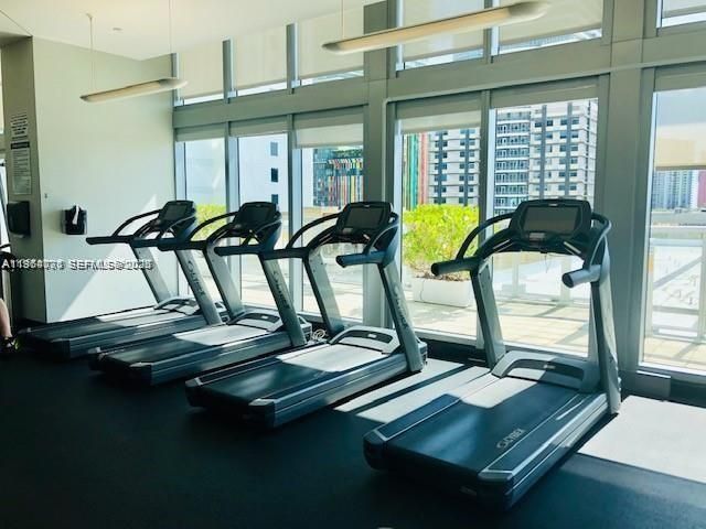 79 SW 12th St, Unit 2402-S, Miami, FL 33130 Photo