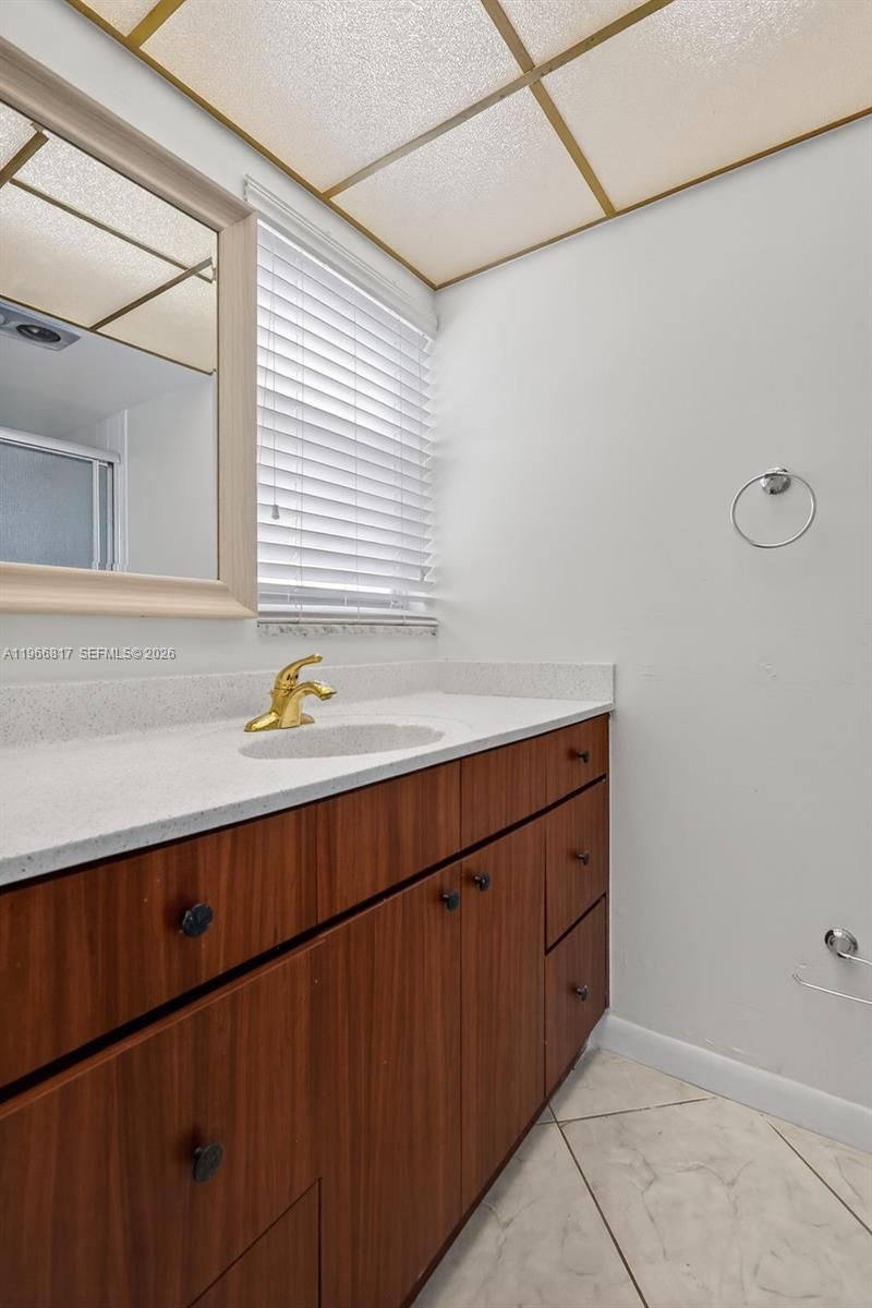 421 NE 14th Ave , Unit 608, Hallandale Beach, FL 33009 Photo