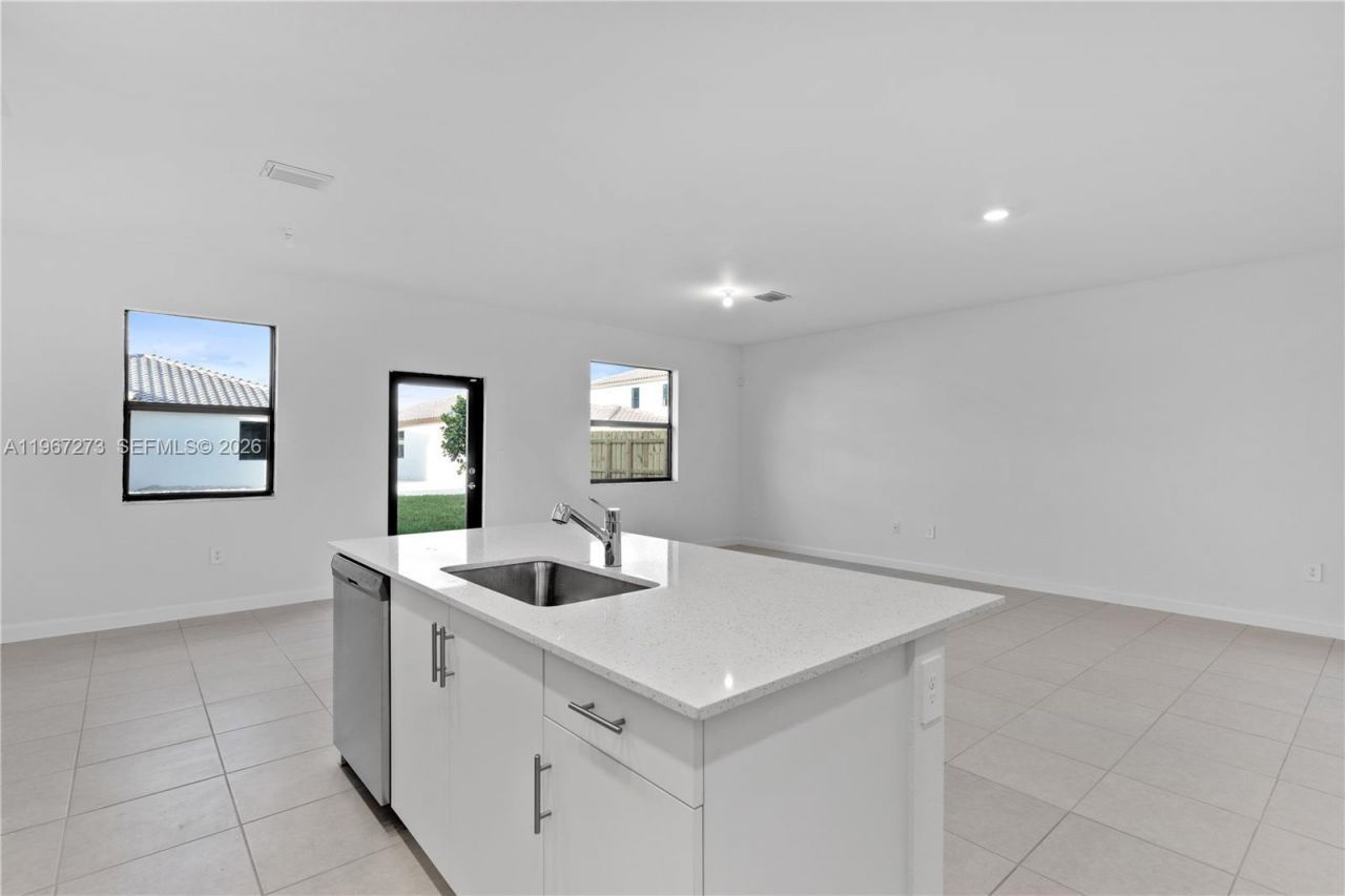 11947 SW 241st Ter, Homestead, FL 33032 Photo