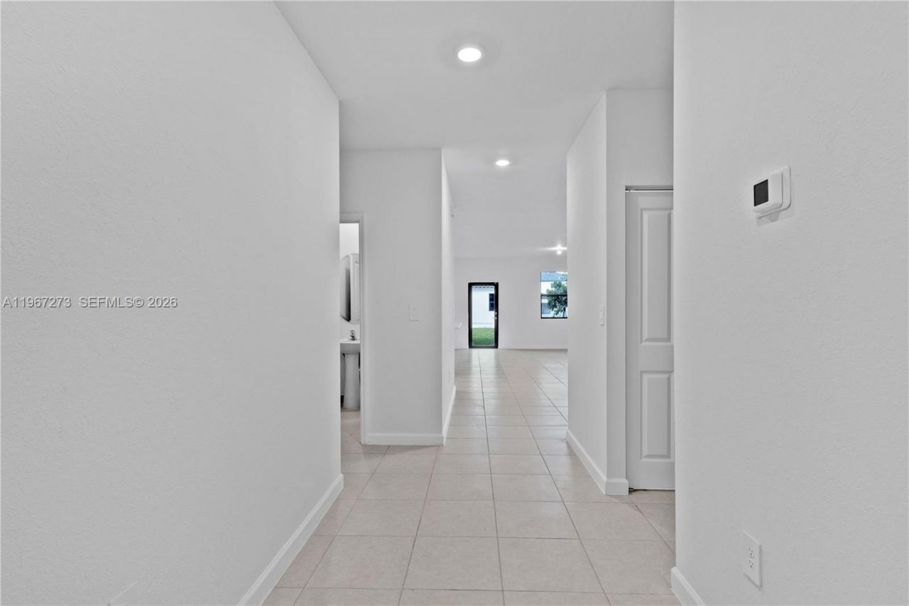11947 SW 241st Ter, Homestead, FL 33032 Photo