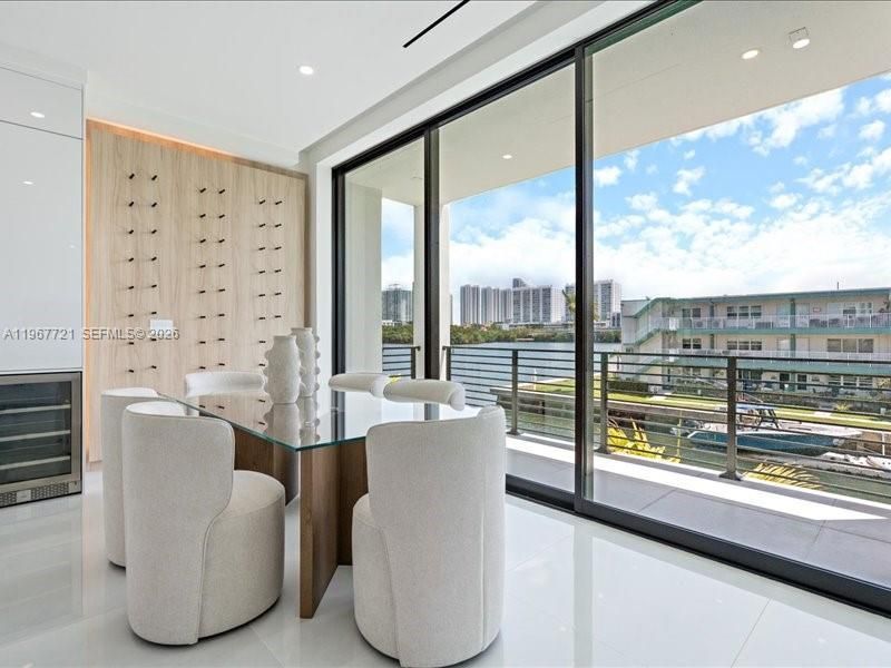 4008 NE 167th St , Unit 6, North Miami Beach, FL 33160 Photo