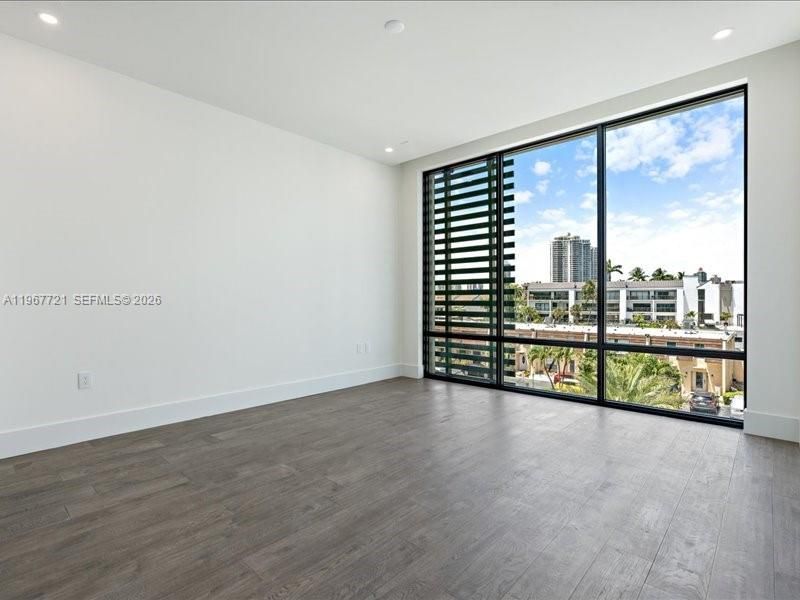 4008 NE 167th St , Unit 6, North Miami Beach, FL 33160 Photo