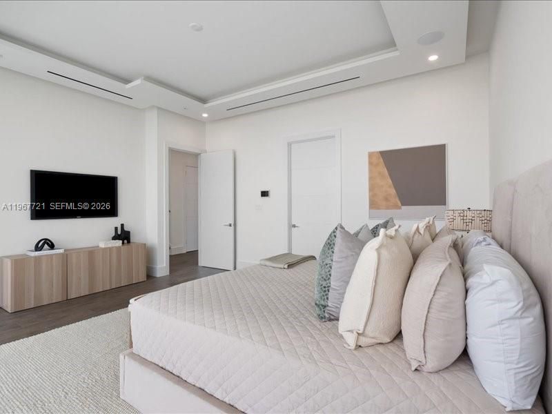 4008 NE 167th St , Unit 6, North Miami Beach, FL 33160 Photo