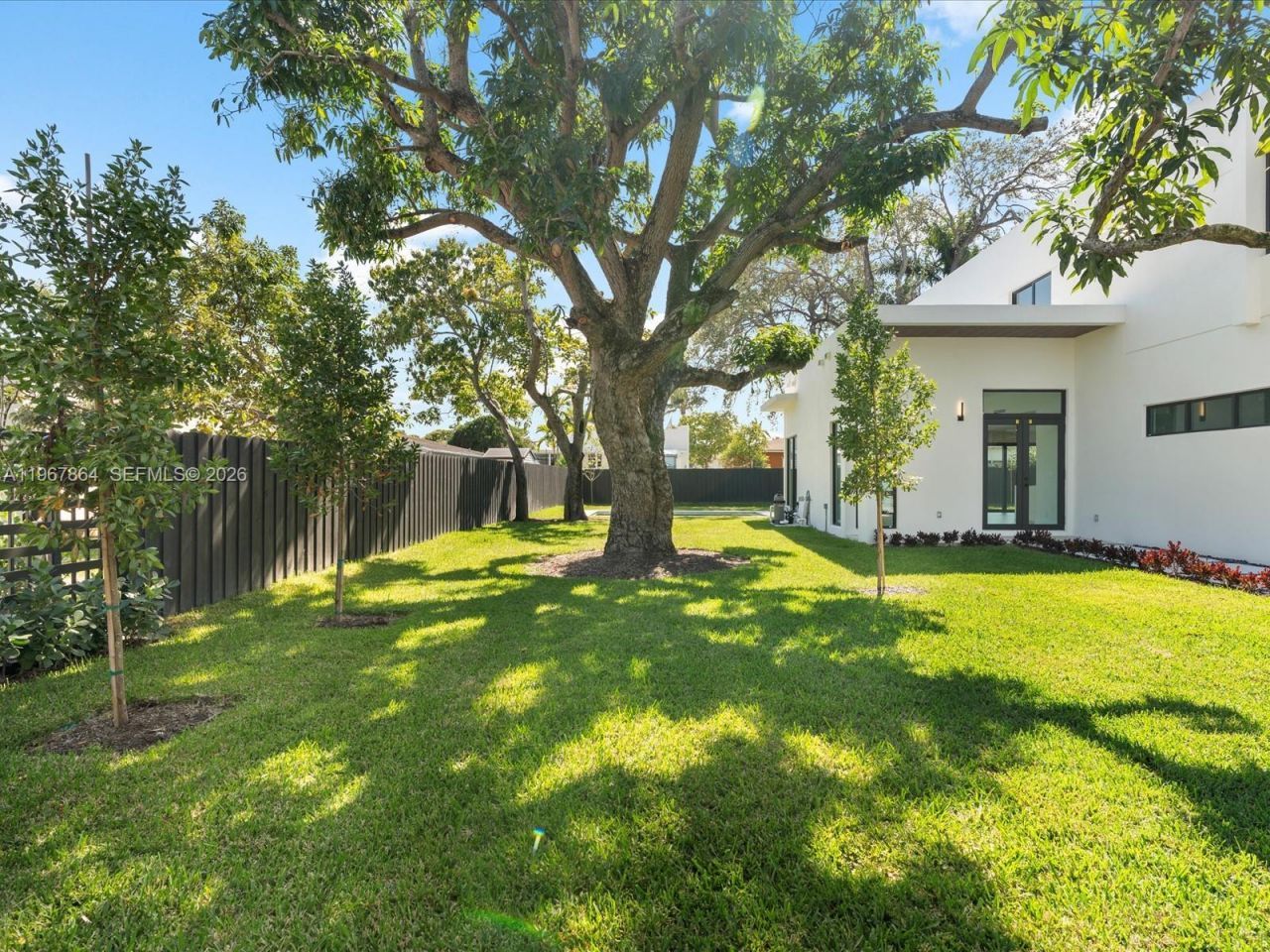 2606 SW 19th St, Miami, FL 33145 Photo