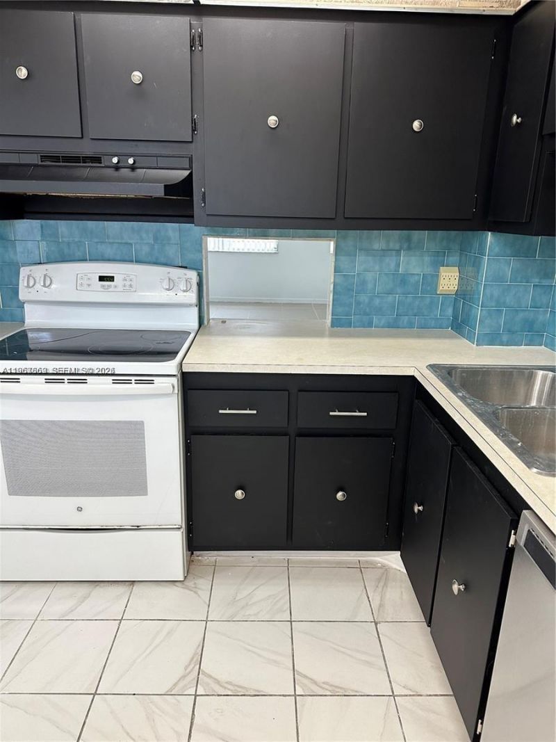 200 Ashbury Rd , Unit 209, Hollywood, FL 33024 Photo