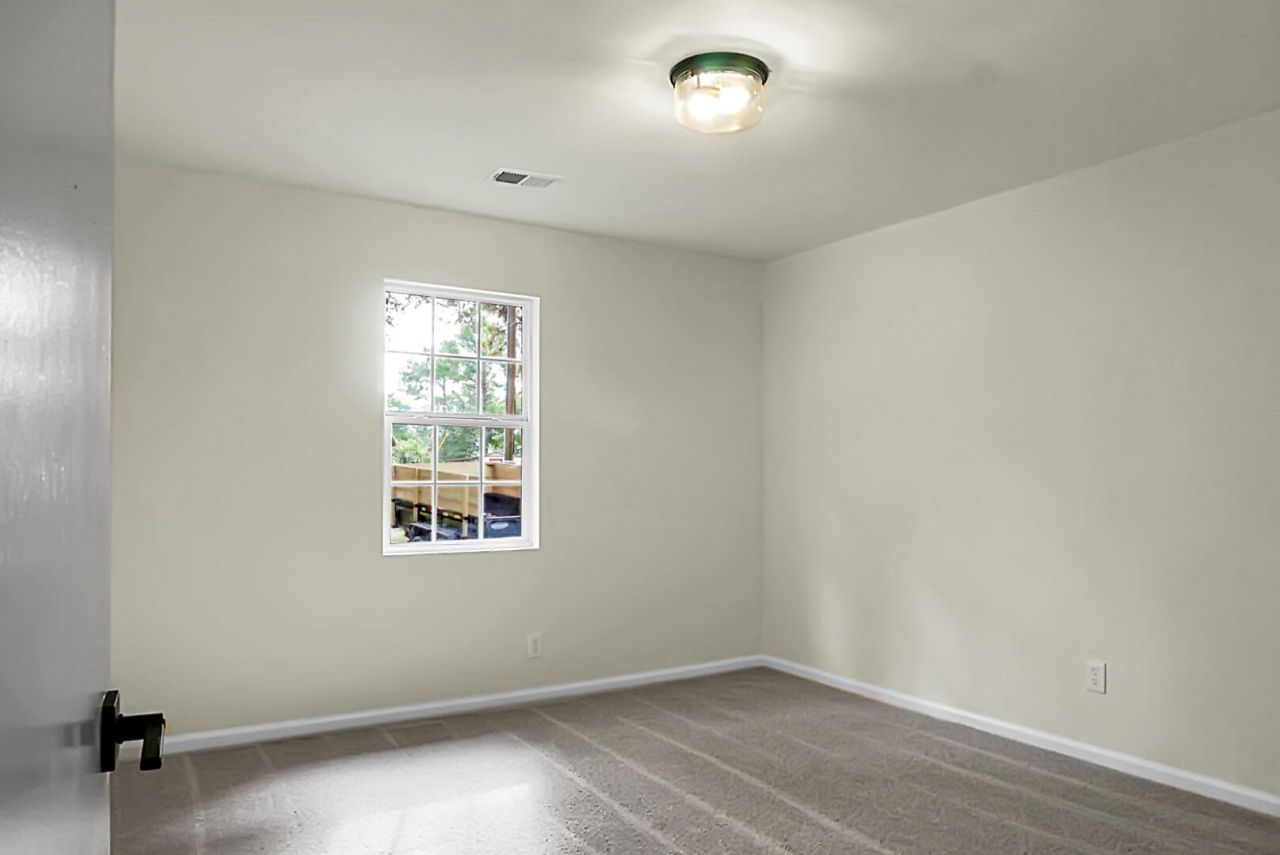 106 Harriet Tubman Lane Photo 11