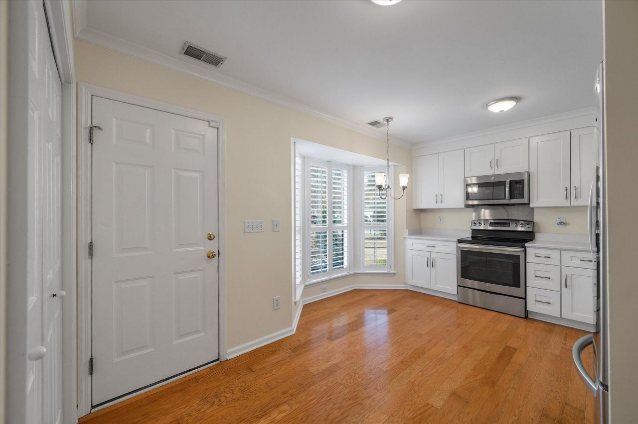 320 Rice Bay Drive Photo 8