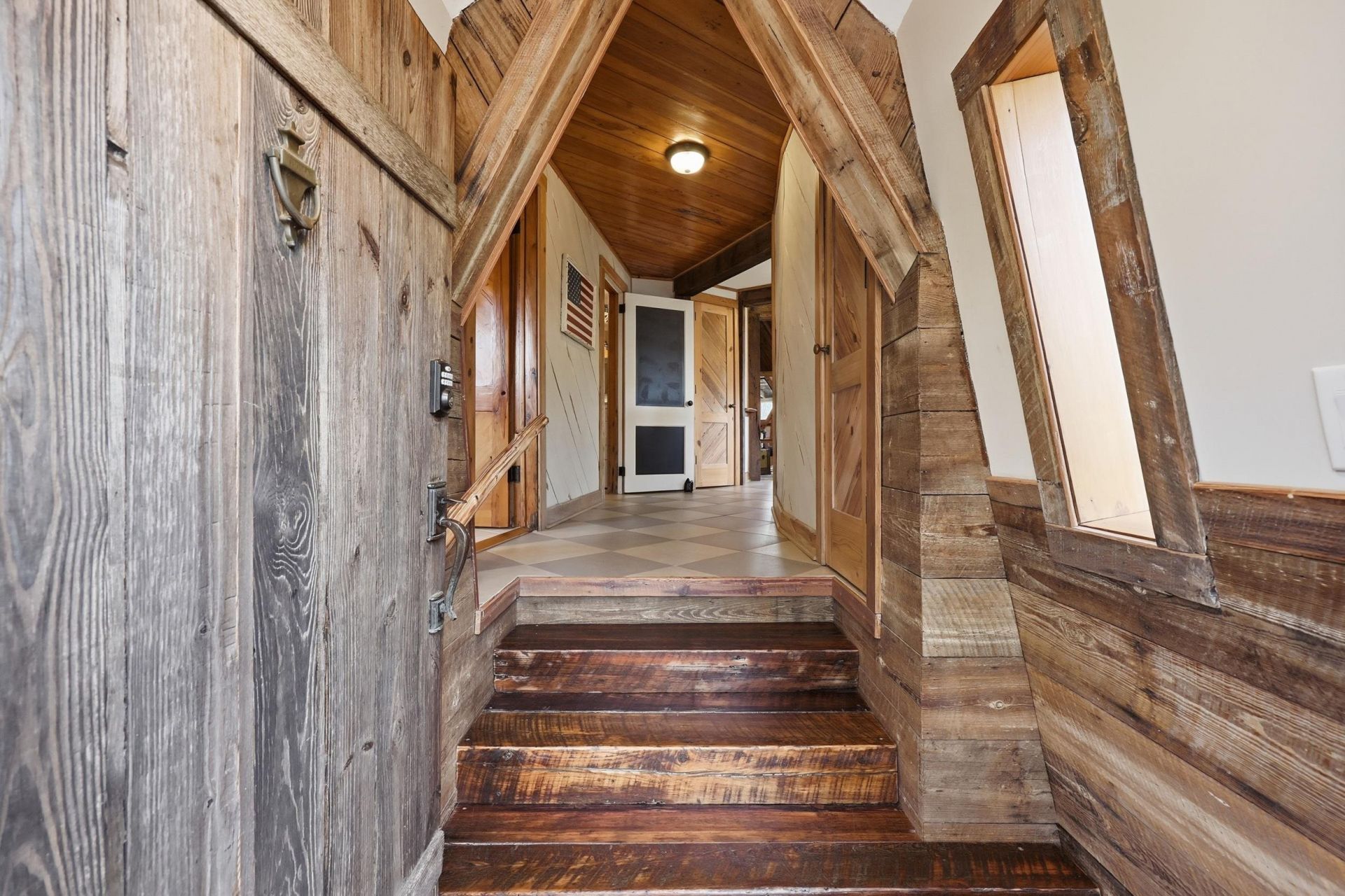 1935 Lees Landing Circle Photo 6