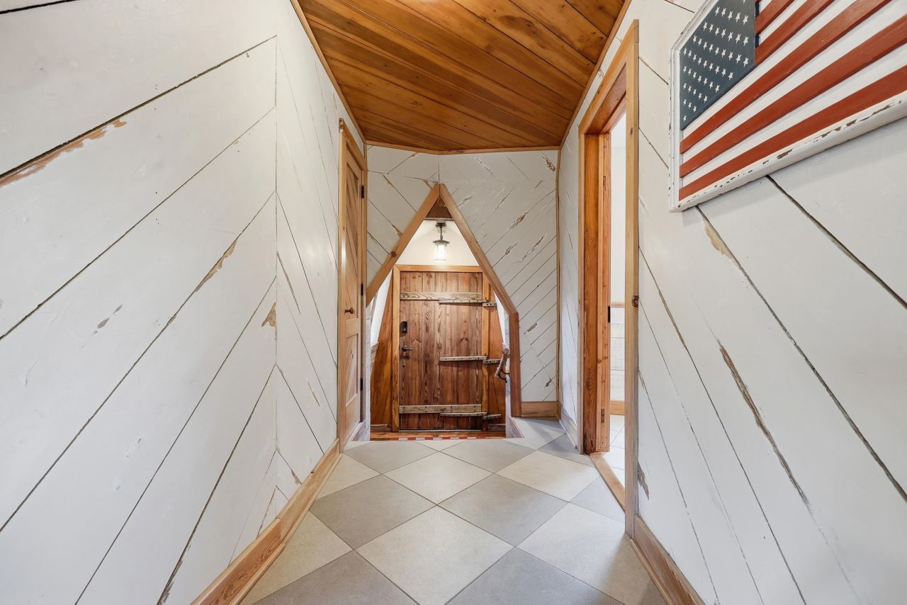 1935 Lees Landing Circle  Photo 8