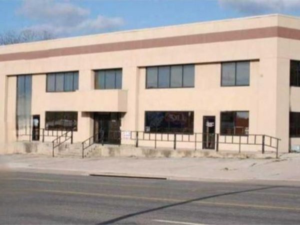 1305 S Key Avenue, Lampasas, TX 76550