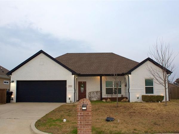 1711 Fred Street, Greenville, TX 75401