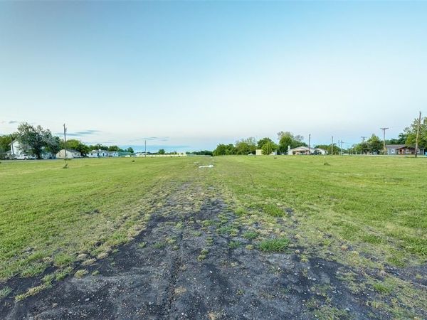 104 E Hubbard Road, Josephine, TX 75173