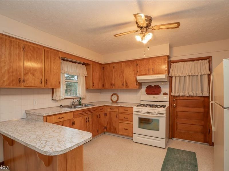 330 34th Street SW, Canton, OH 44706 Photo 7