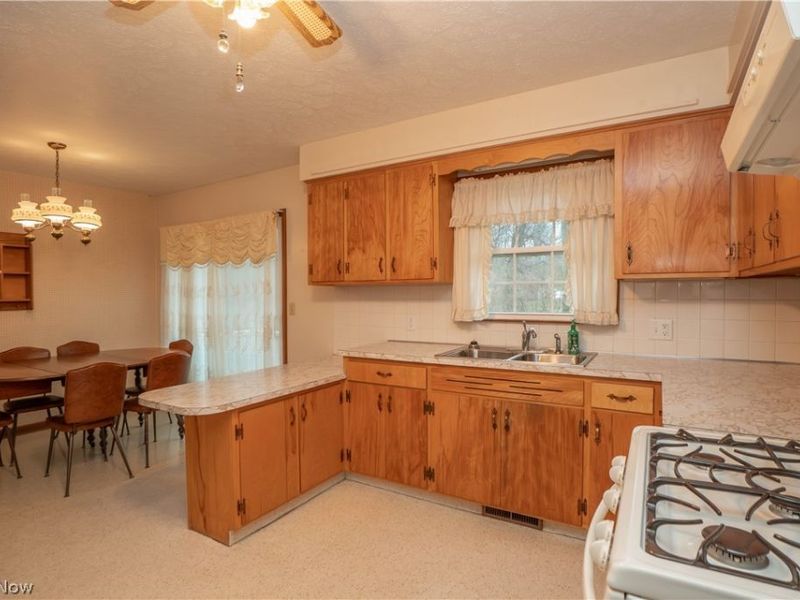 330 34th Street SW, Canton, OH 44706 Photo 8