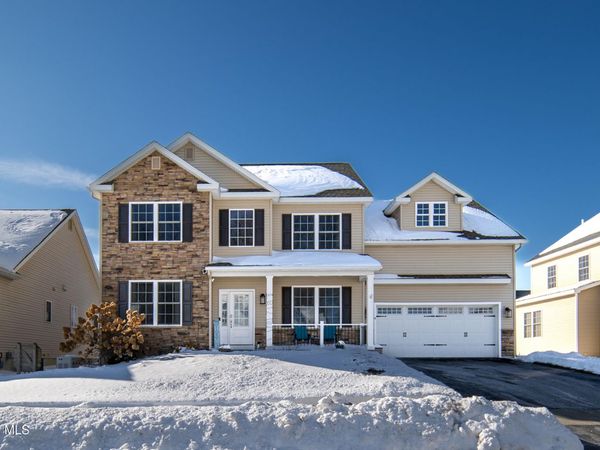 4 Ironwood Street, Ballston Lake, NY 12019