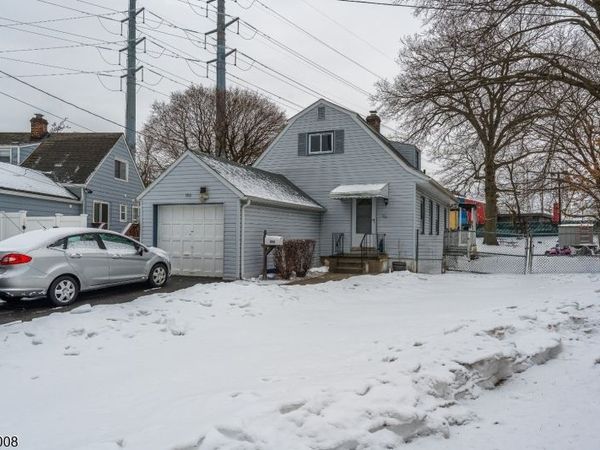 180 Beech St, Belleville, NJ 07109