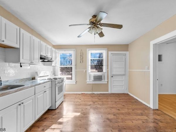 206 N 6Th St, Prospect Park, NJ 07508