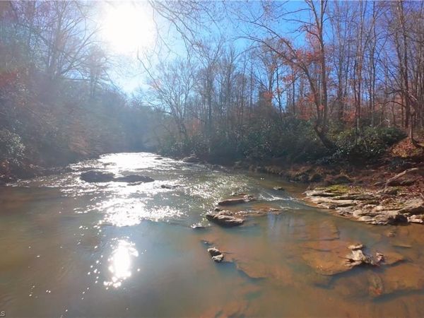 3-4 Roby Fulk Road , Pinnacle, NC 27043