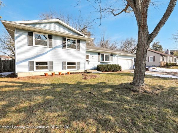 2414 Pine Tree Road, Holt, MI 48842