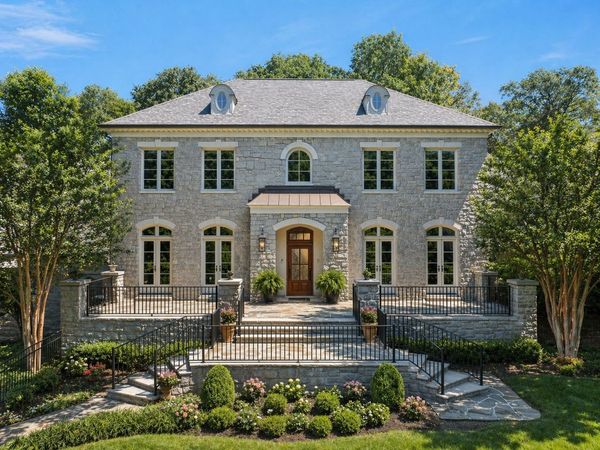 1810 Tyne Blvd, Nashville, TN 37215