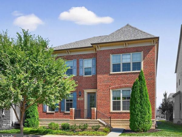 20624 HOLYOKE DRIVE, ASHBURN, VA 20147