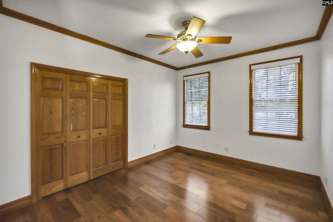 264 Kelsey Glen Drive  Photo 32