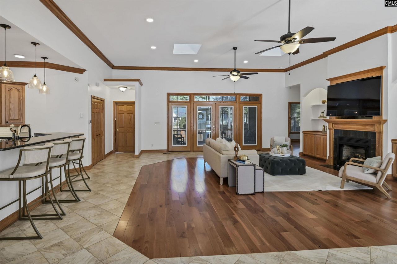 264 Kelsey Glen Drive  Photo 9