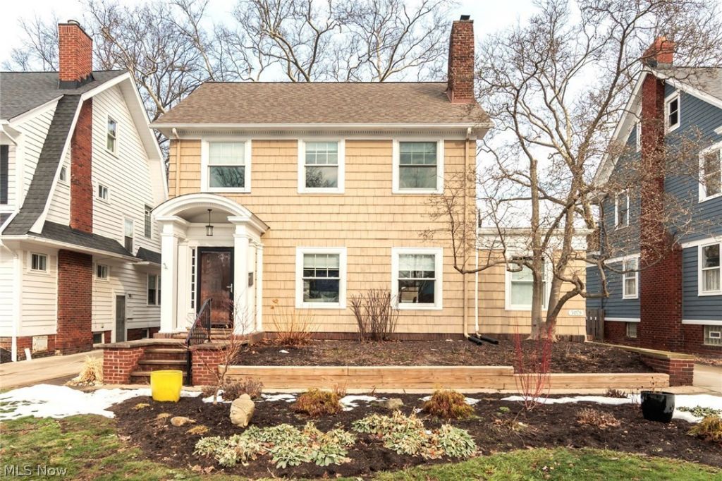 3079 Scarborough Road, Cleveland, OH 44118 Main Photo
