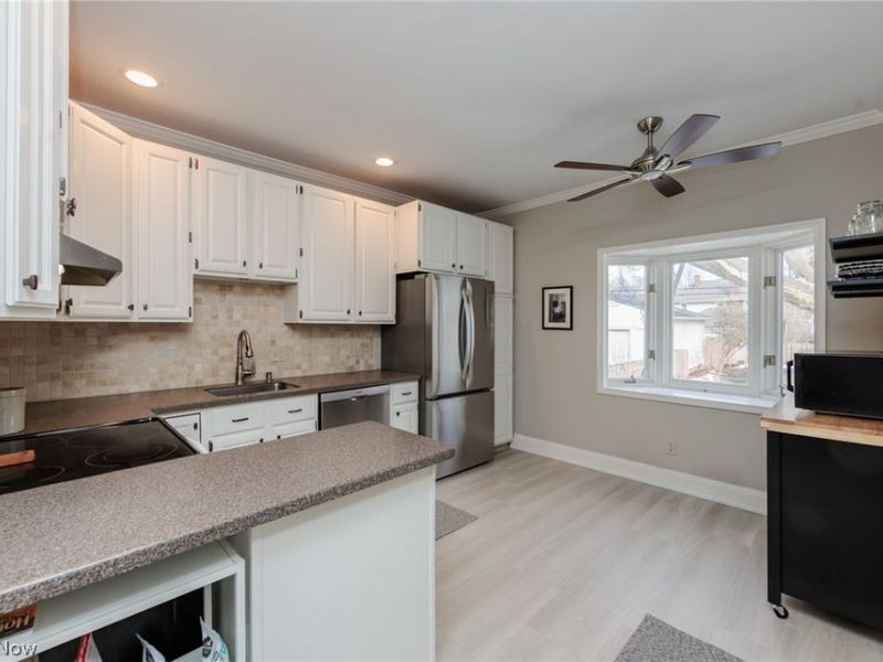 3079 Scarborough Road, Cleveland, OH 44118 Photo 17