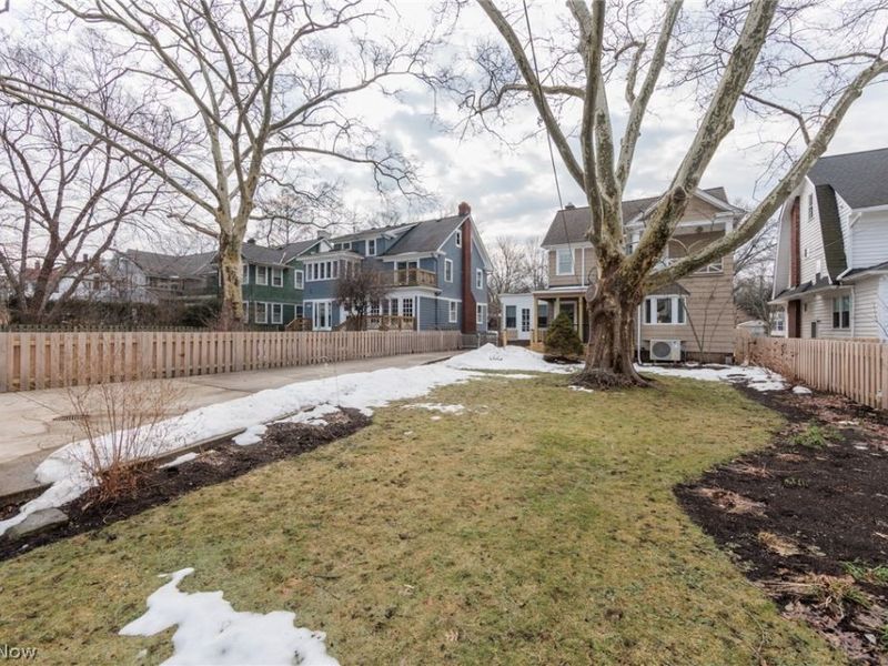 3079 Scarborough Road, Cleveland, OH 44118 Photo 30