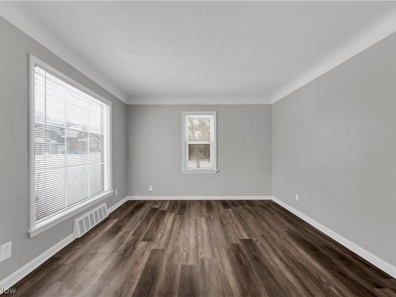 876 E 209th Street, Euclid, OH 44119 Photo 11