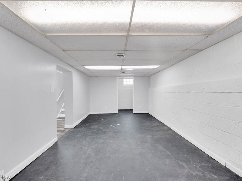 876 E 209th Street, Euclid, OH 44119 Photo 20