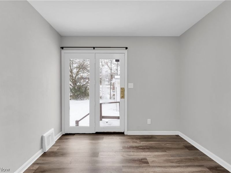 876 E 209th Street, Euclid, OH 44119 Photo 9