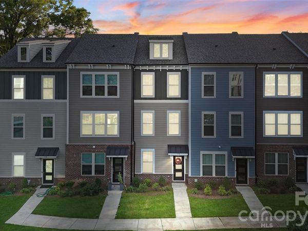 318 Simeon Drive , Charlotte, NC 28208