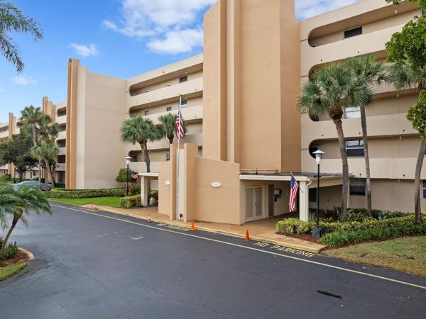 6461 NW 2nd Avenue, Unit 415, Boca Raton, FL 33487