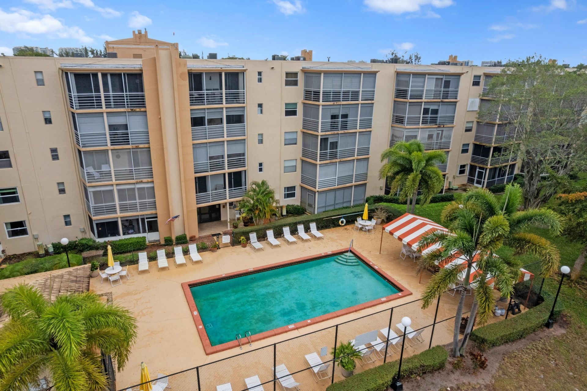 6461 NW 2nd Avenue, Unit 415, Boca Raton, FL 33487 Photo