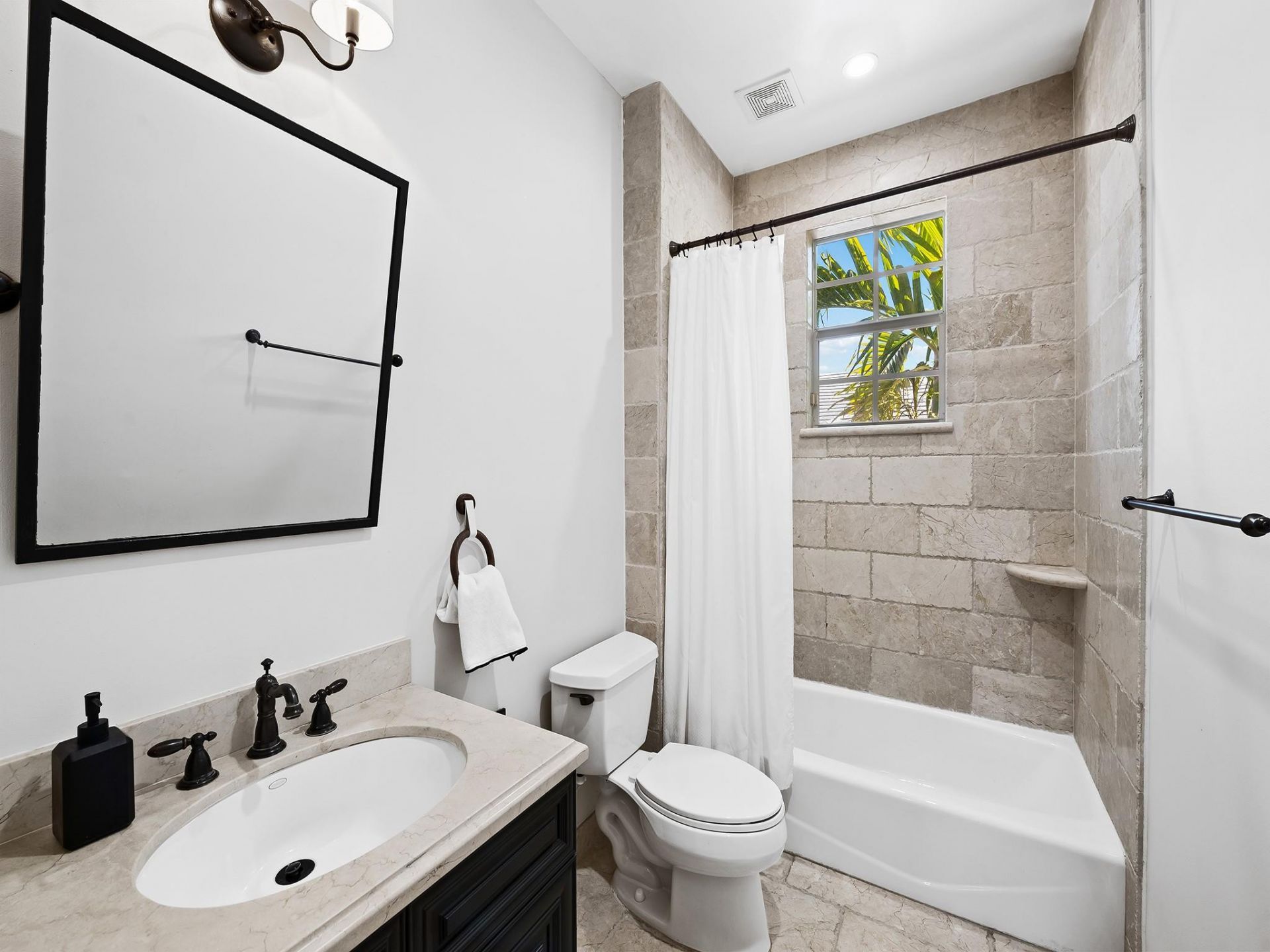 1125 SE 8th Street, Fort Lauderdale, FL 33316 Photo