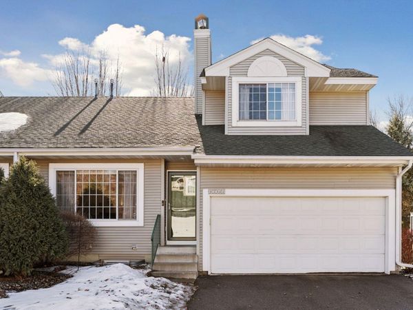 15605 25th Place N, Unit B, Plymouth, MN 55447