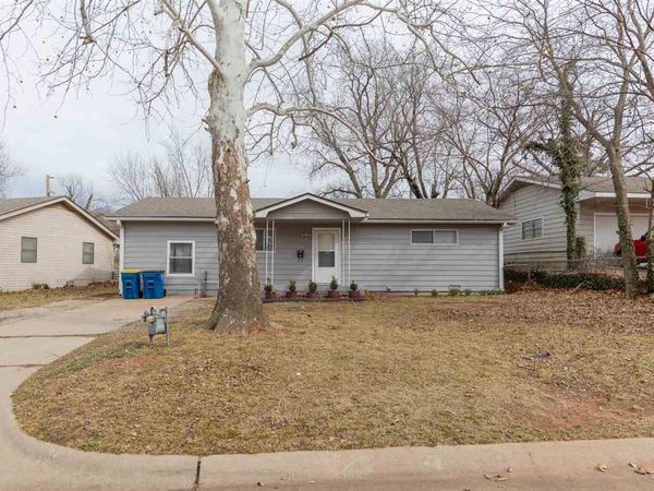 121 S Marshall, Stillwater, OK 00000