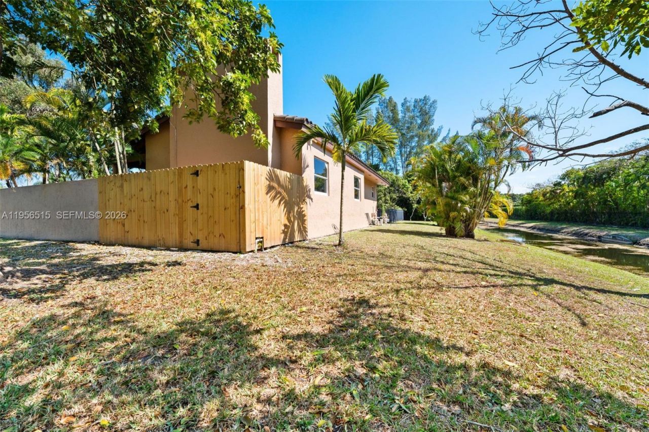 11400 NW 19th St, Plantation, FL 33323 Photo